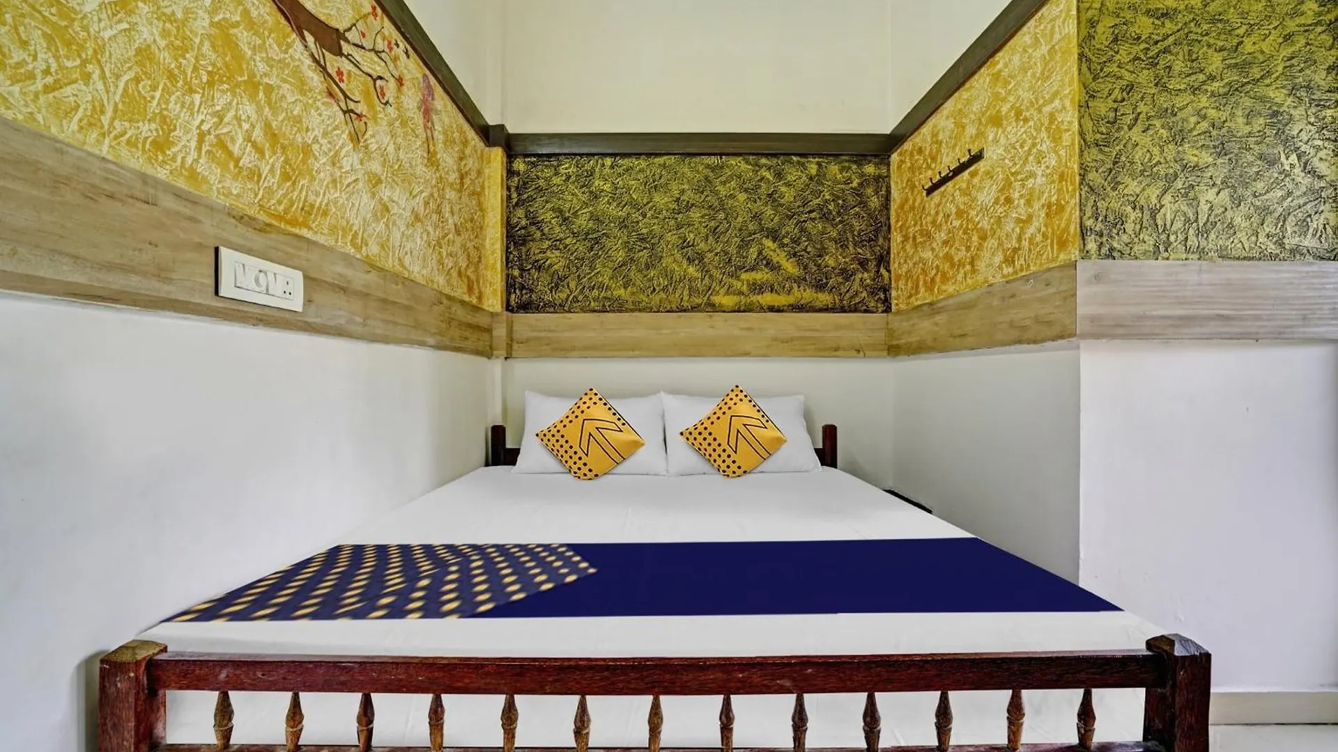 Hotel O Edappally Stays Kochi