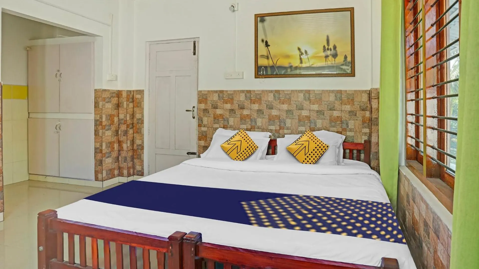 Hotel O Edappally Stays Kochi 3*,  India