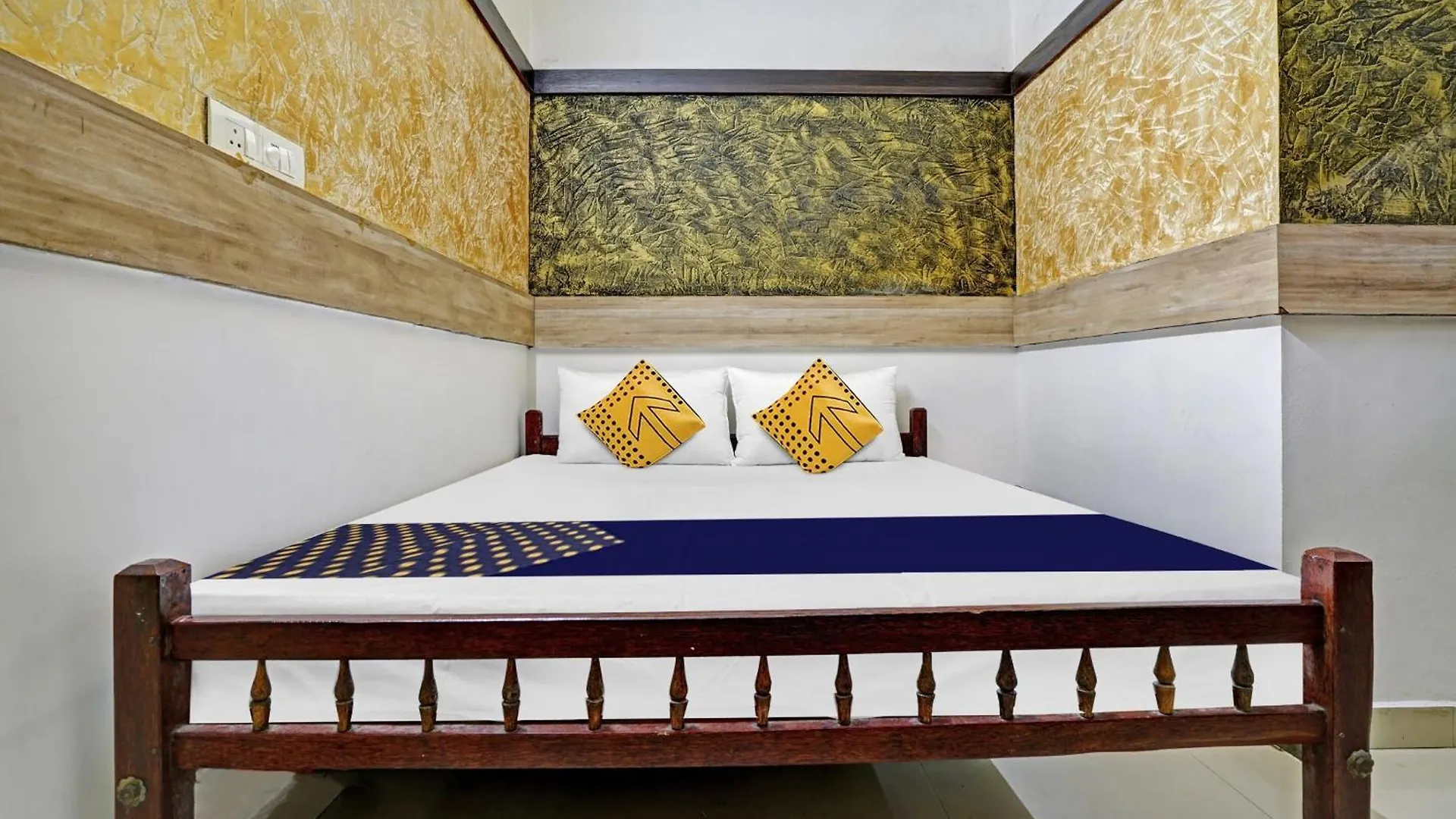 Hotel O Edappally Stays Kochi
